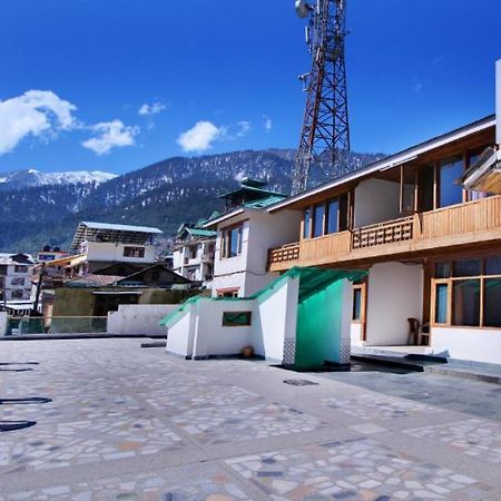 Hotel Hilltop Manāli エクステリア 写真
